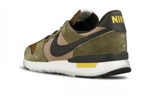 NIKE Archive 83 medium olive