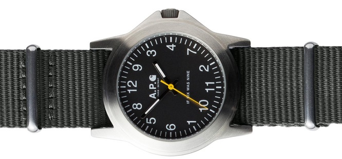 Apc carhartt watch sales
