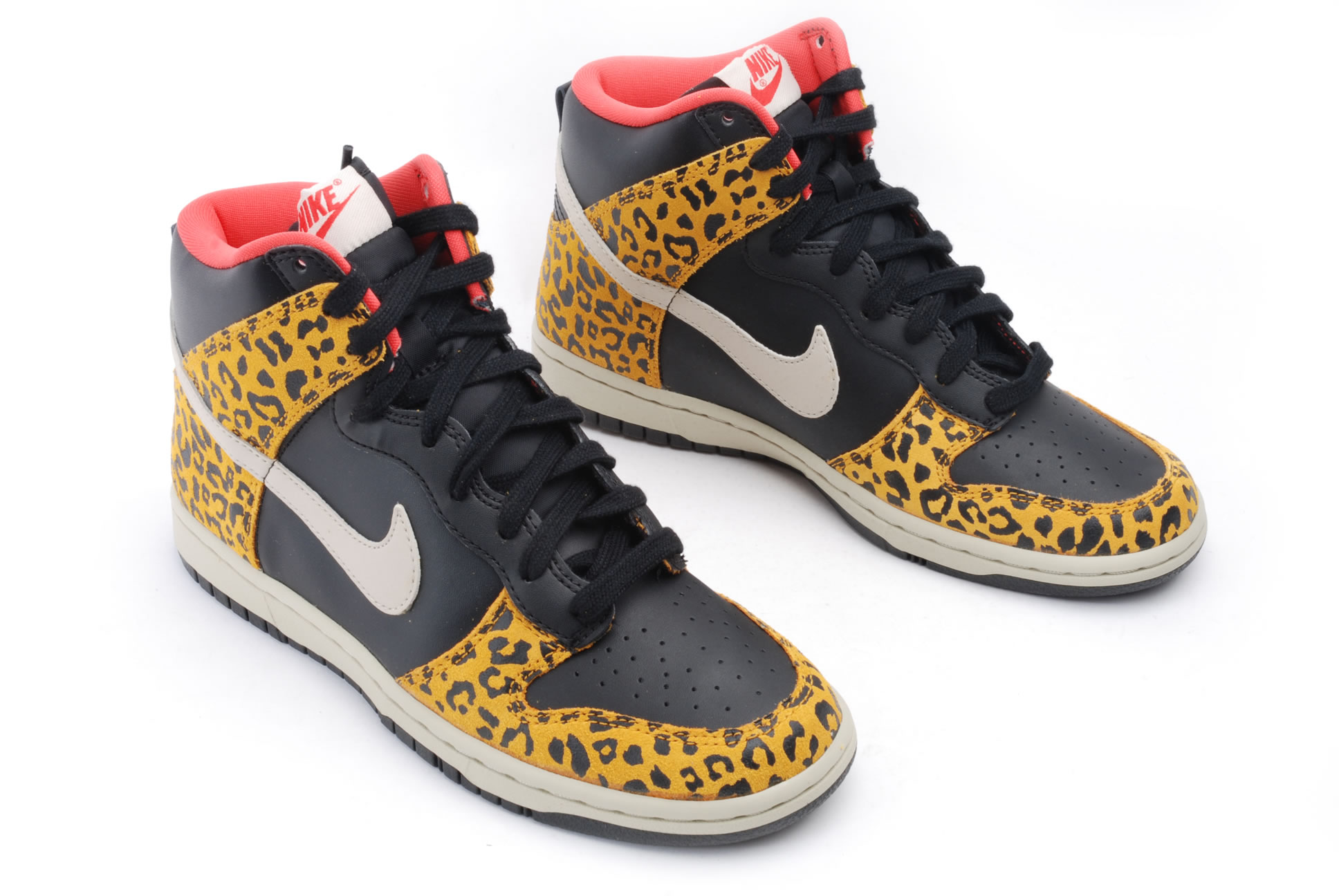 Nike dunk hi black leopard