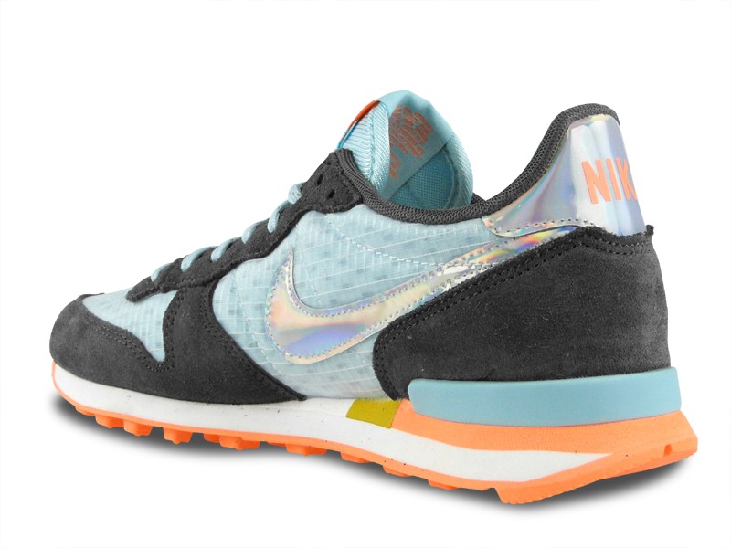 NIKE Internationalist white mettalics - Image 3