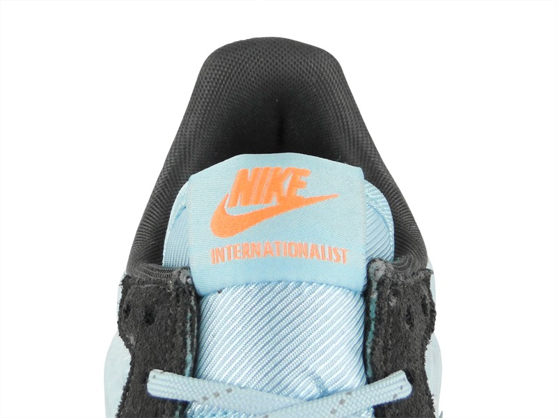 NIKE Internationalist white mettalics - Image 2