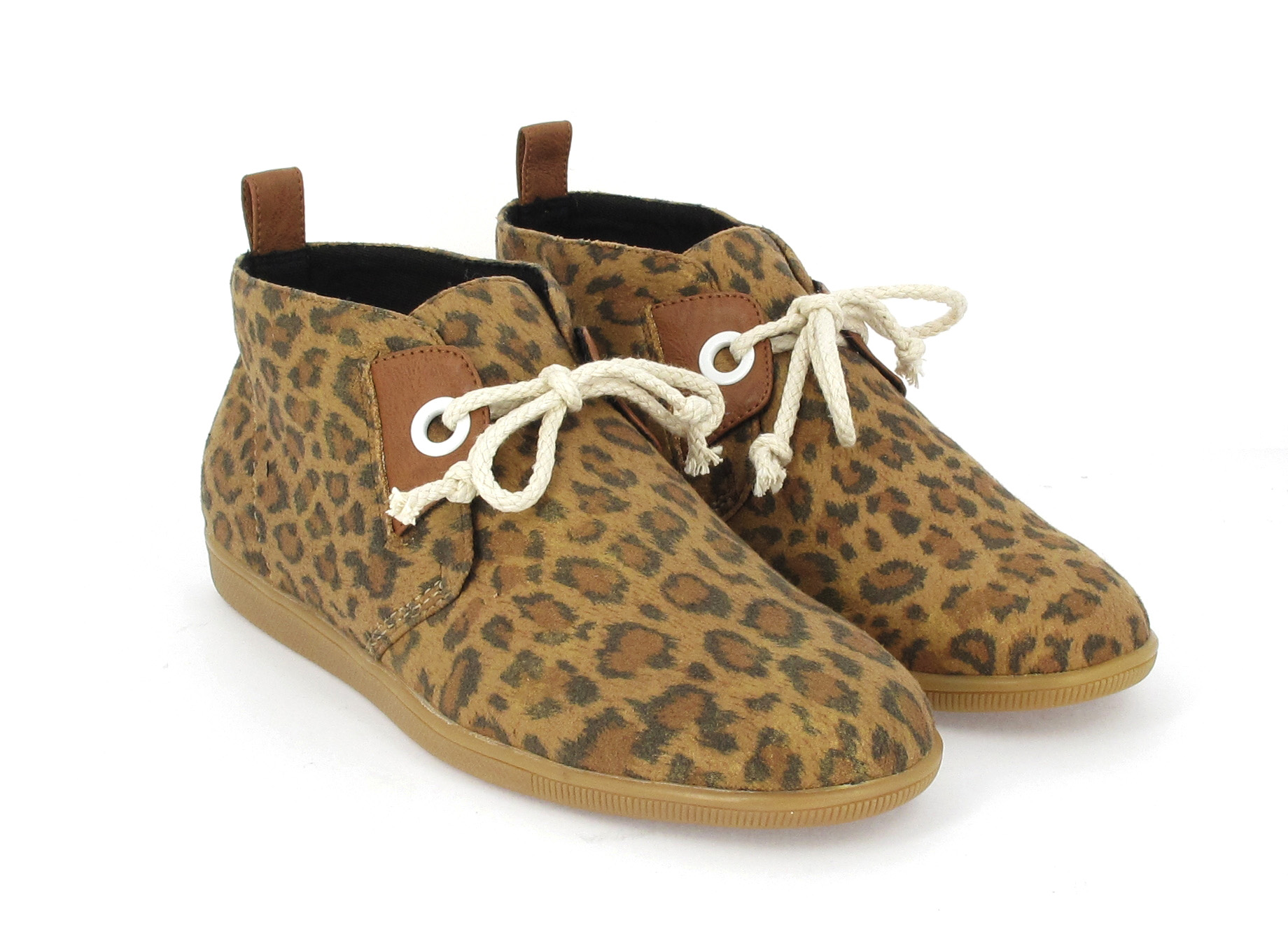 Armistice leopard store