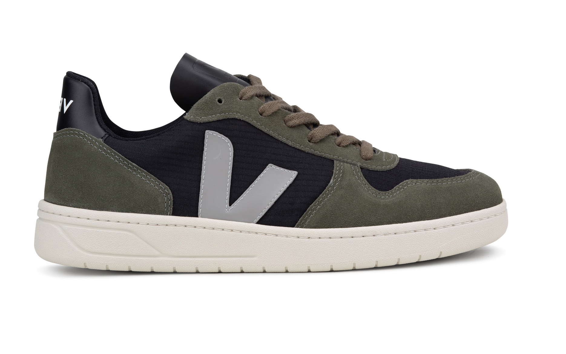 Veja v10 online noir