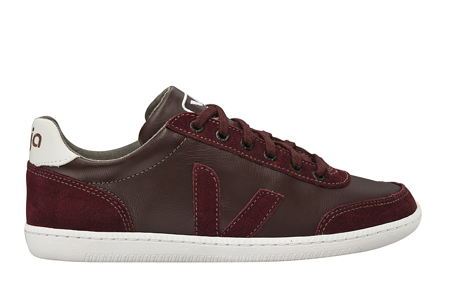 VEJA Grama cuir burgundy