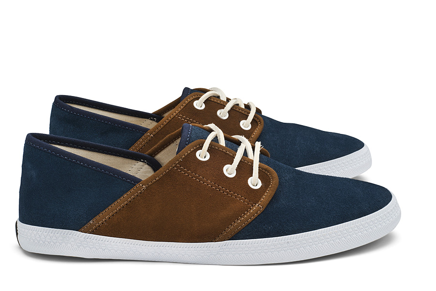 VEJA mediterranee suede nautico nut
