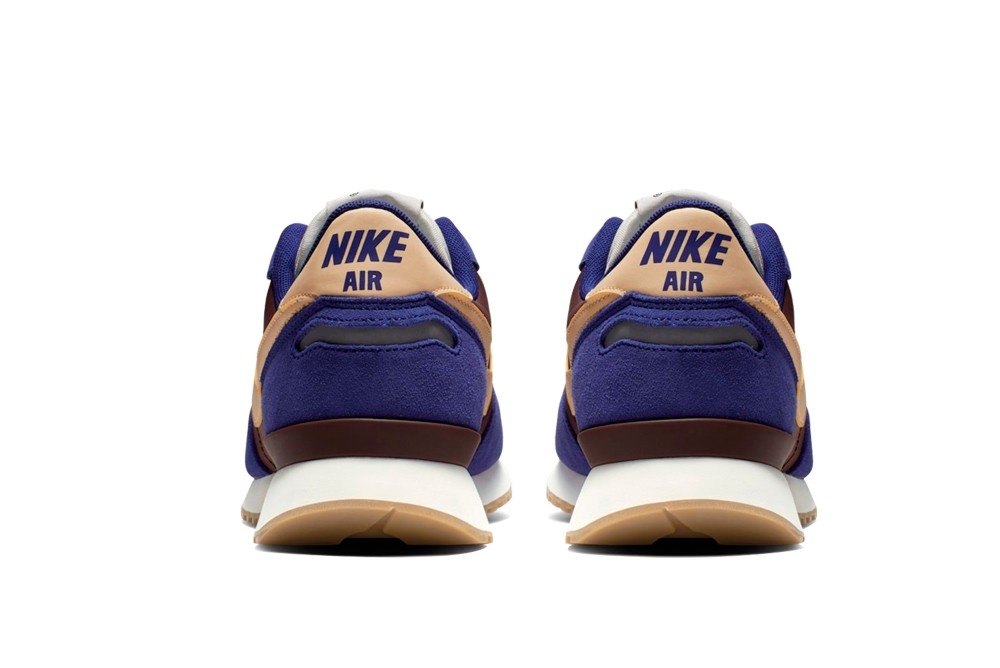 Air Vortex Deep Royal Blue Pale Vanilla