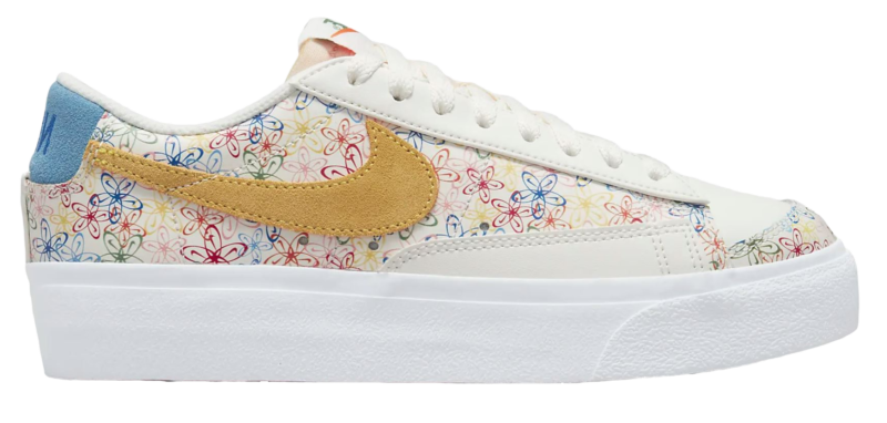 NIKE - Blazer Low Plateform Flowers, University blue