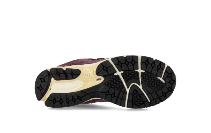NEW BALANCE - M2002 RCD Truffle - Image 4