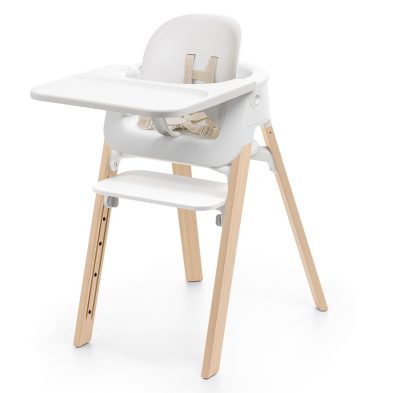 STOKKE – Chaise Haute Steps Avec Plateau et Baby Set – Blanc / Hêtre