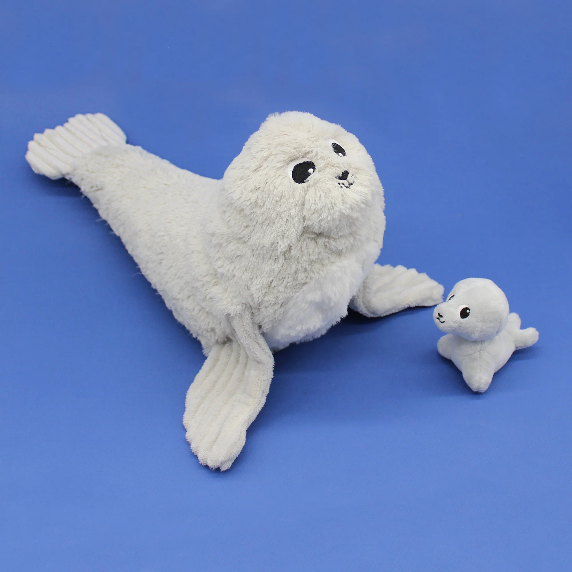LES DÉGLINGOS PTIPOTOS - Peluche Otarie Ploufou et Son Bébé - Gris Clair – Image 4