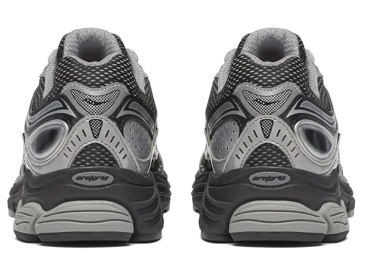 SAUCONY PROGRID OMNI 9 BLACK / SILVER – Image 3